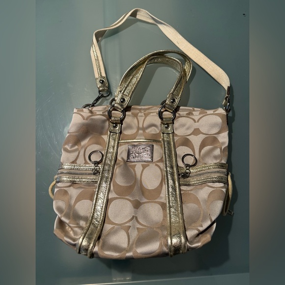 Almost new light tan colour Coach Bag with Gold accents - Picture 1 of 3